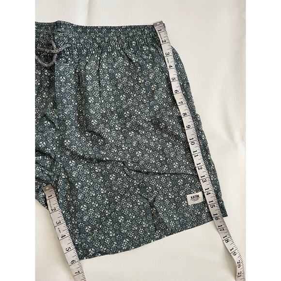 Katin Men's Walter Volley Elastic Swim Trunks size Large Versatile Summer - Picture 10 of 11